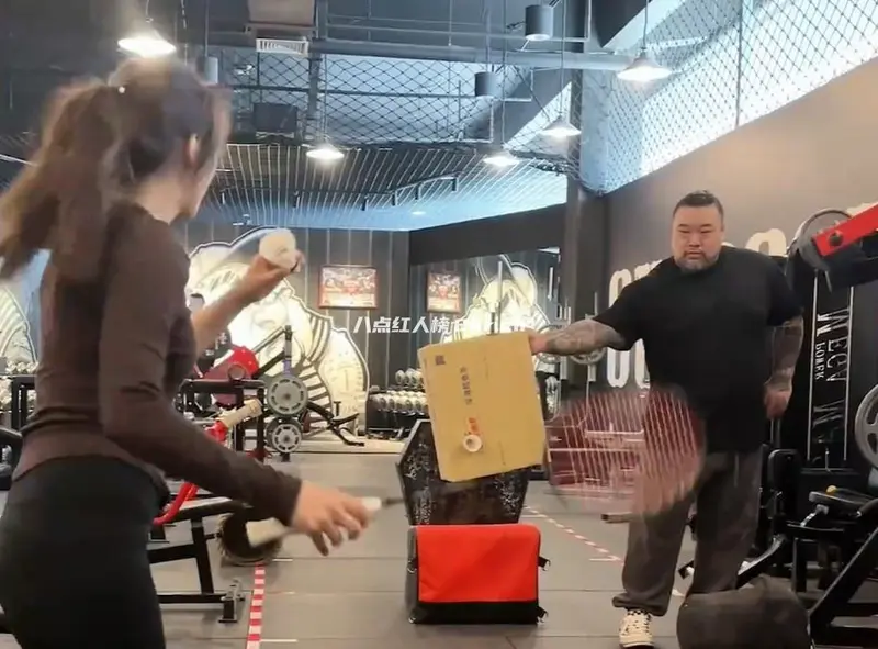 王小羽资料,她的羽毛球球技怎么样?