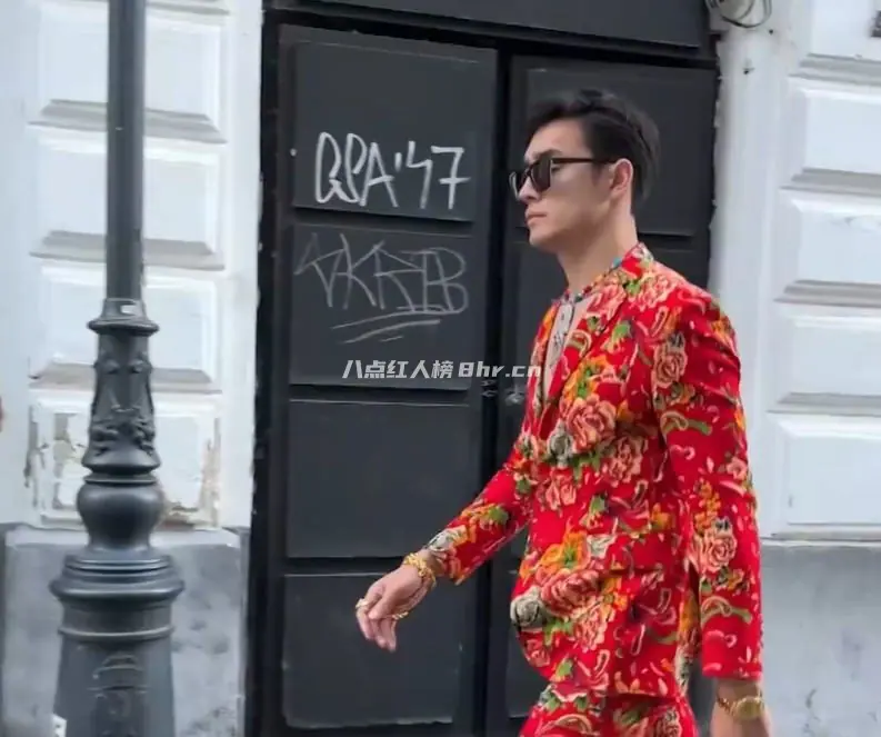 李美越个人资料,靠东北大花走红网络