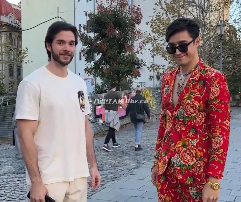 李美越个人资料,靠东北大花走红网络