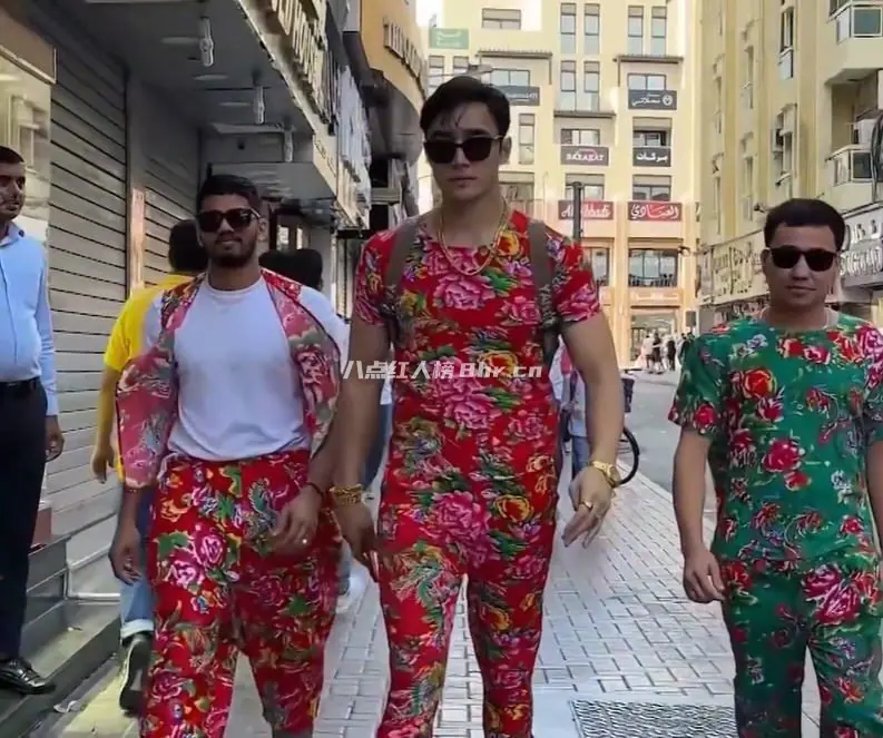 李美越个人资料,靠东北大花走红网络