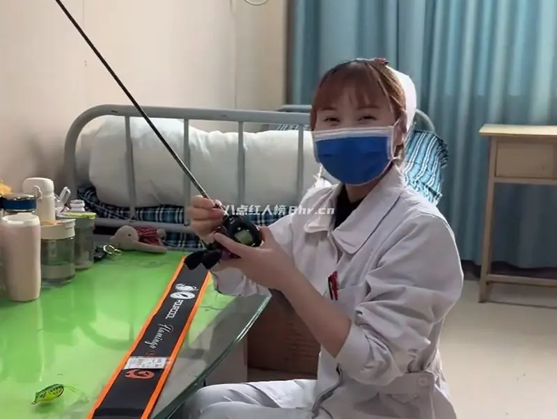 护士界钓鱼一姐资料,真人露脸照被赞