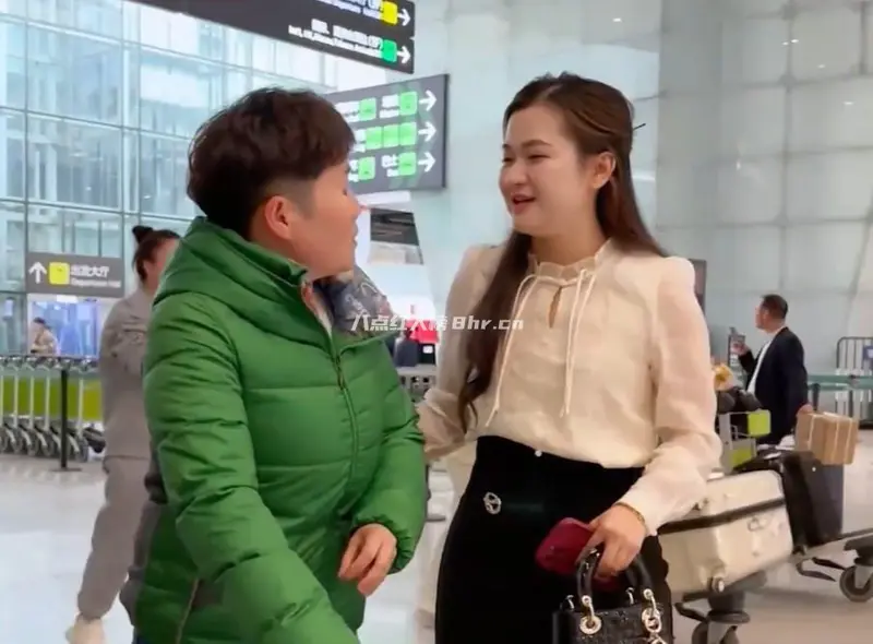 范小琳的幸福生活资料,聘请保姆丽姐