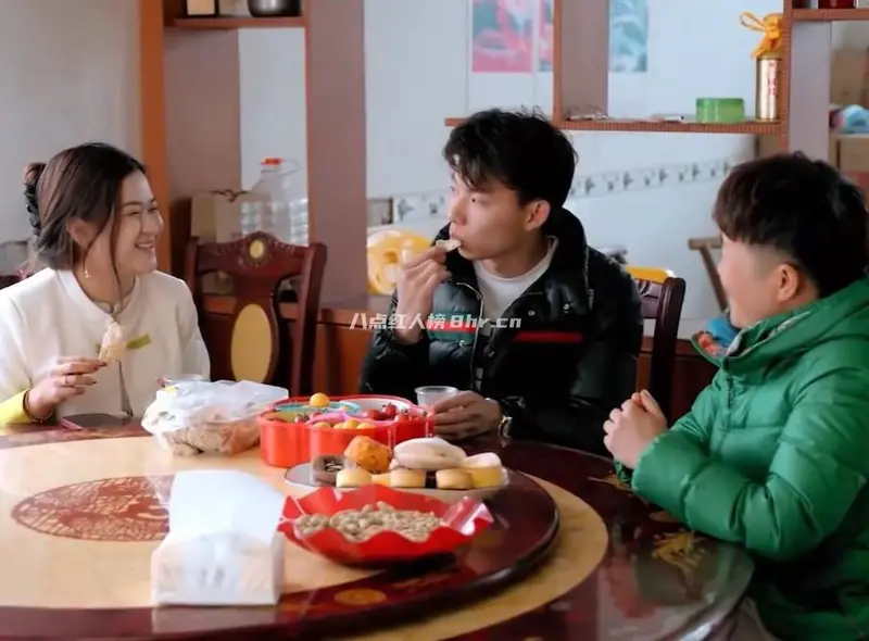 范小琳的幸福生活资料,聘请保姆丽姐