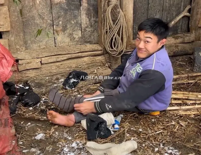 谢宗涛个人资料,天生残疾的他活出了顽强人生