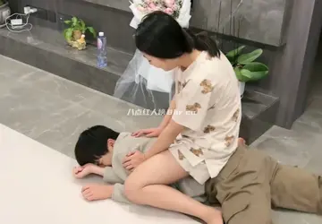 抖音姐弟俩打架资料,是真打吗?