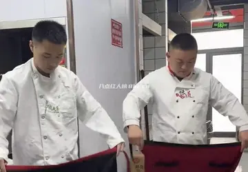 鹏哥蛋爷和冯百燕的故事,厨师水平如何