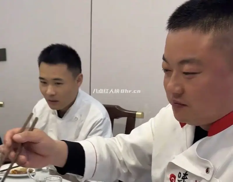 鹏哥蛋爷和冯百燕的故事,厨师水平如何