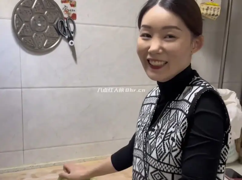 斌哥虎妹资料,爱上蒸馒头和跳舞的虎子