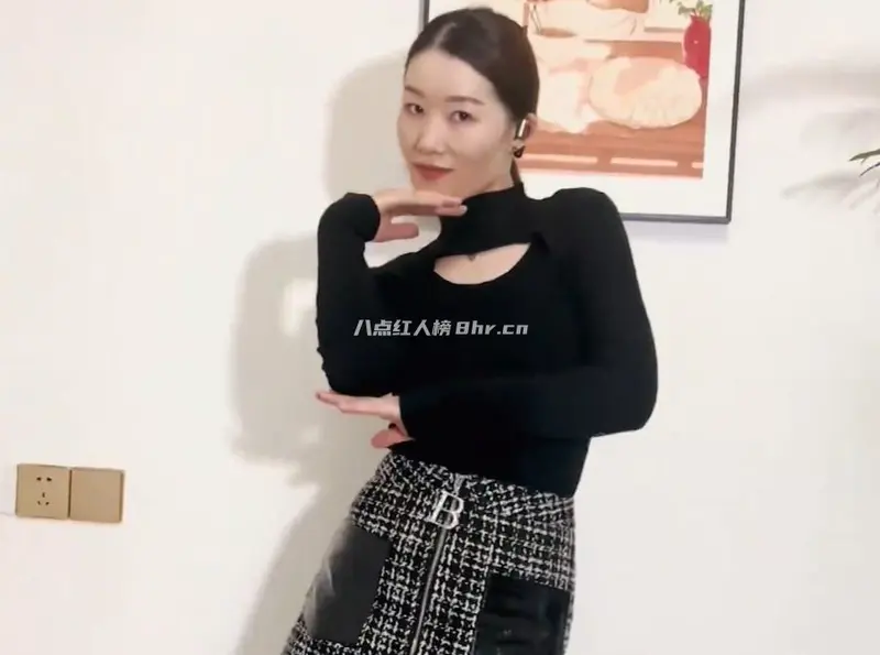 斌哥虎妹资料,爱上蒸馒头和跳舞的虎子