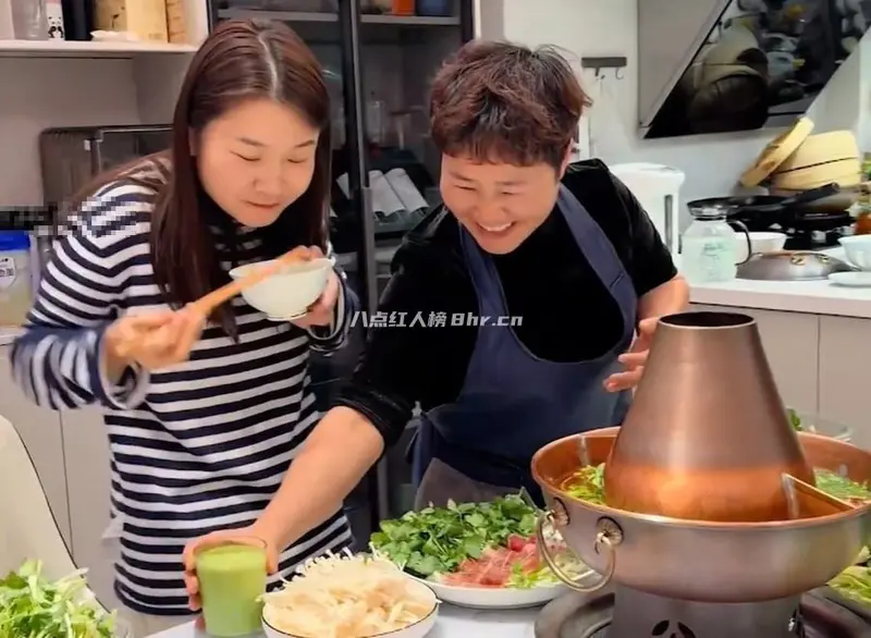 舒涵的幸福生活保姆丽姐资料