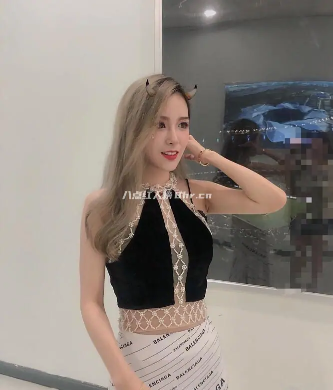 Rita小雨桑微博生活照及早期自拍照写真