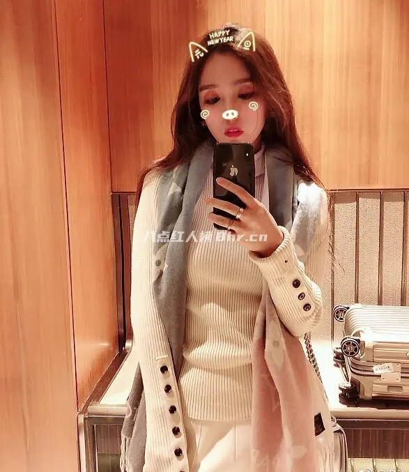 Rita小雨桑微博生活照及早期自拍照写真