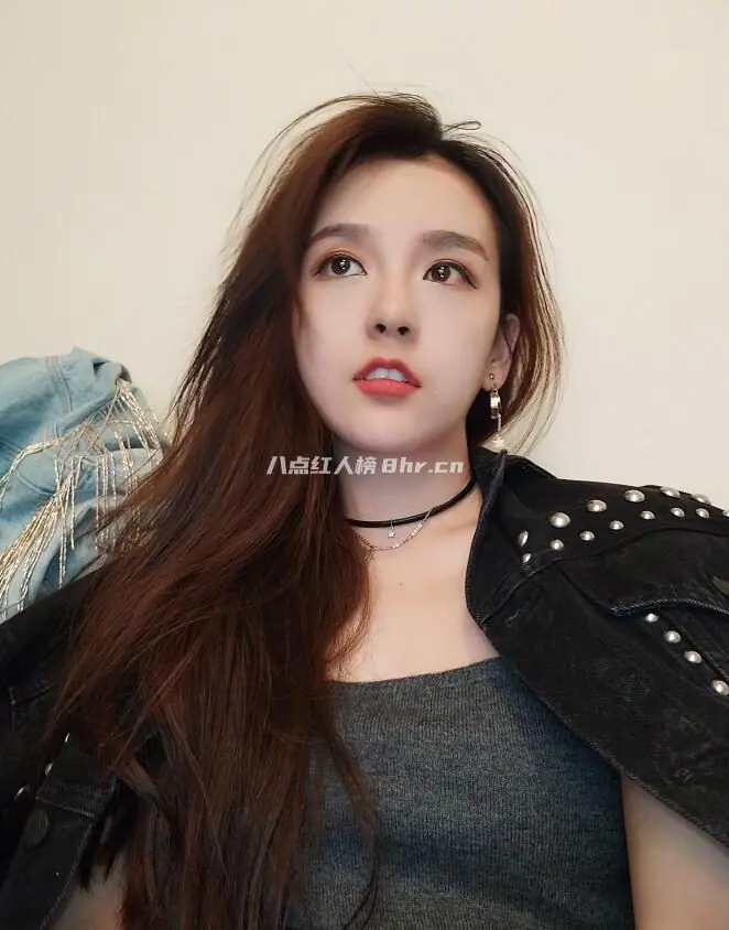 Rita小雨桑微博生活照及早期自拍照写真