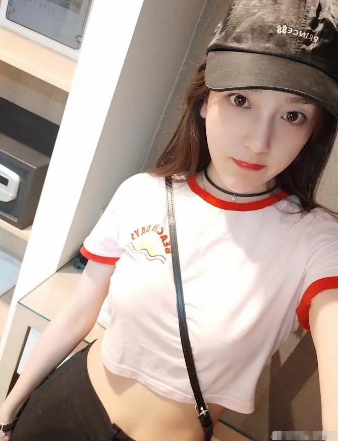 Rita小雨桑微博生活照及早期自拍照写真