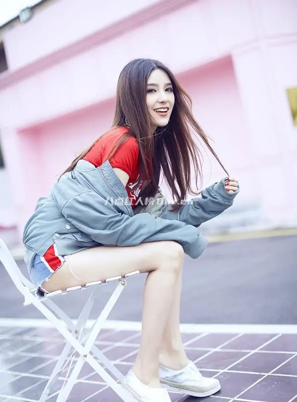 Rita小雨桑微博生活照及早期自拍照写真