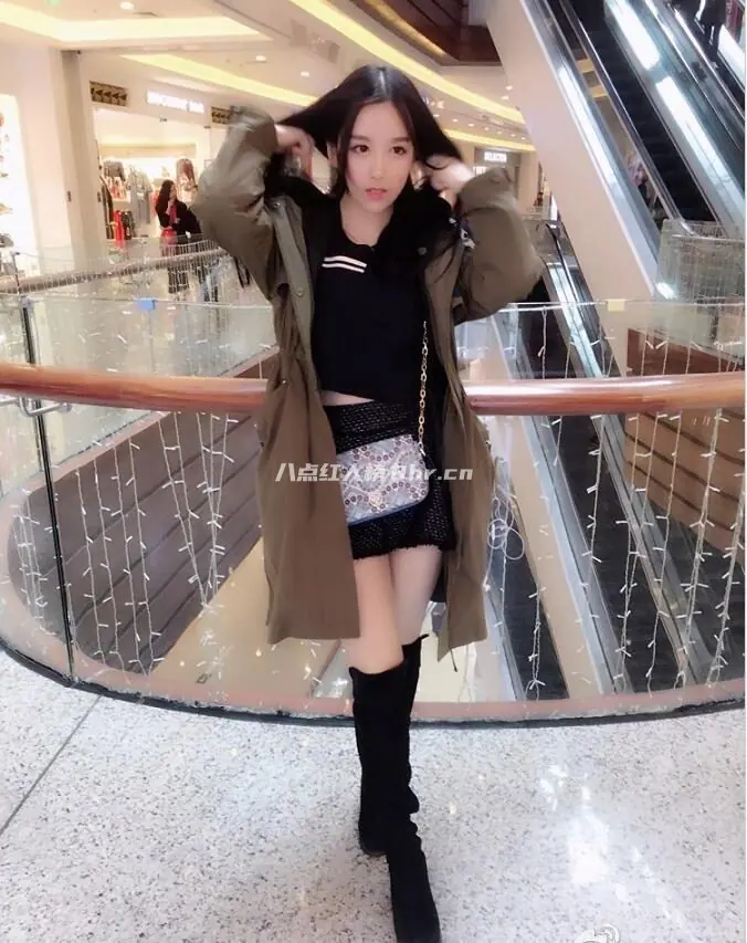 Rita小雨桑微博生活照及早期自拍照写真