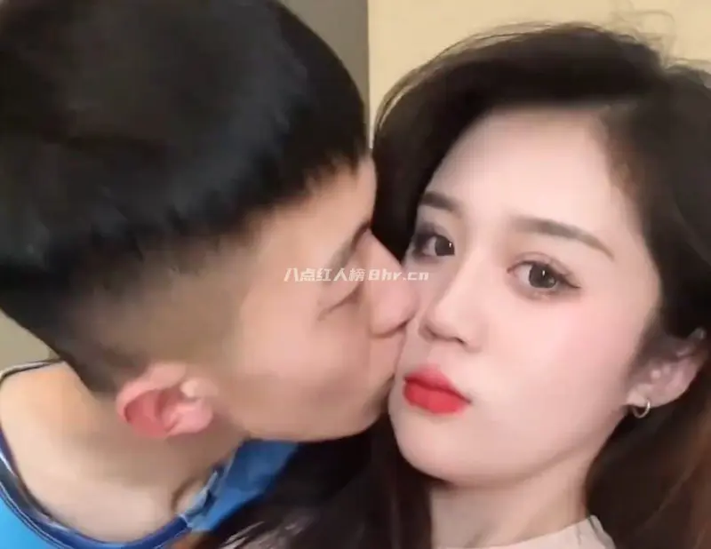 05年弟弟和95年姐姐菠萝吹雪资料