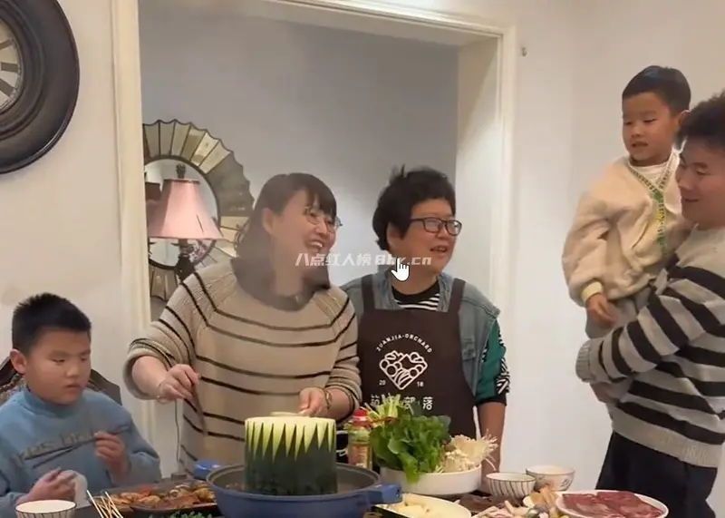 钻爸钻妈的一家资料,和保姆们的生活