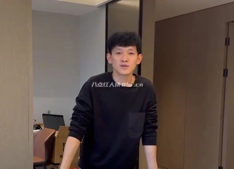 小凤弟弟高航和媳妇亚慧的精致生活