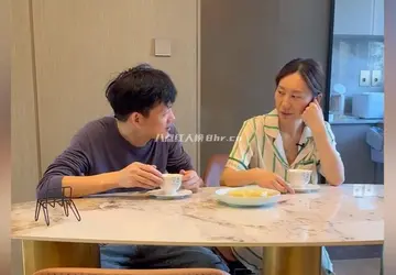 小凤弟弟高航和媳妇亚慧的精致生活