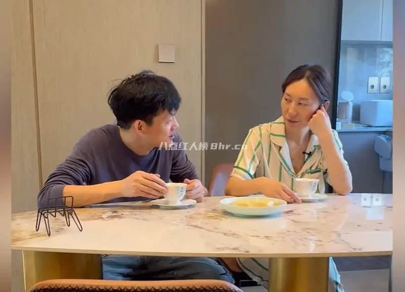 小凤弟弟高航和媳妇亚慧的精致生活