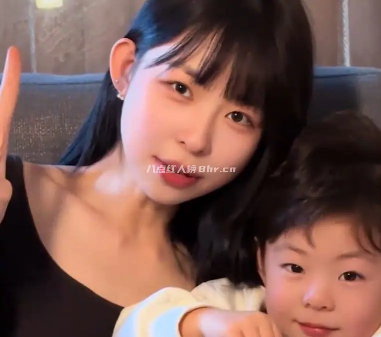 抖音张肉肉资料,她是不是痞幼?