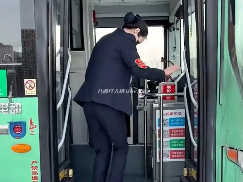 河南郑州公交车女司机周喜玲清净资料