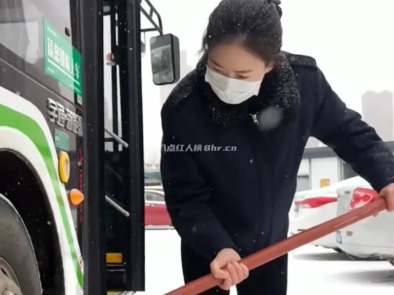 河南郑州公交车女司机周喜玲清净资料