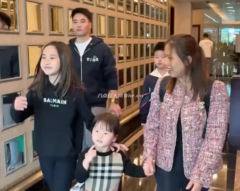 华裔小姐艾奥比王若晰个人资料身份