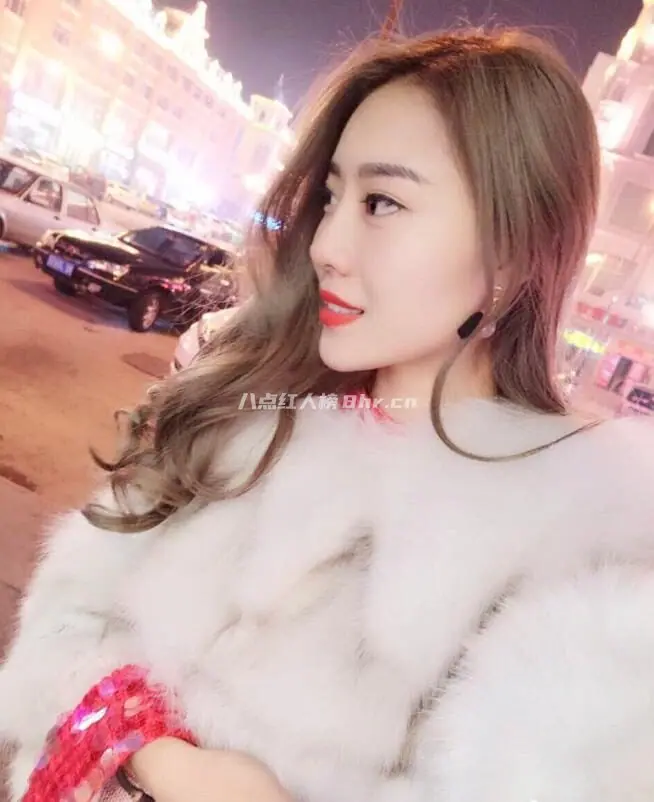 刘倩楠早期生活照分享