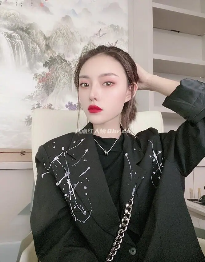 刘倩楠早期生活照分享