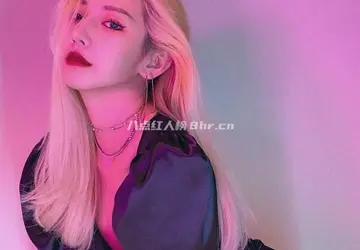 抖音网红天才小火龙早期写真照片