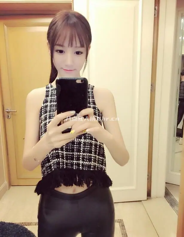 大魔王南波儿个人早期自拍照片