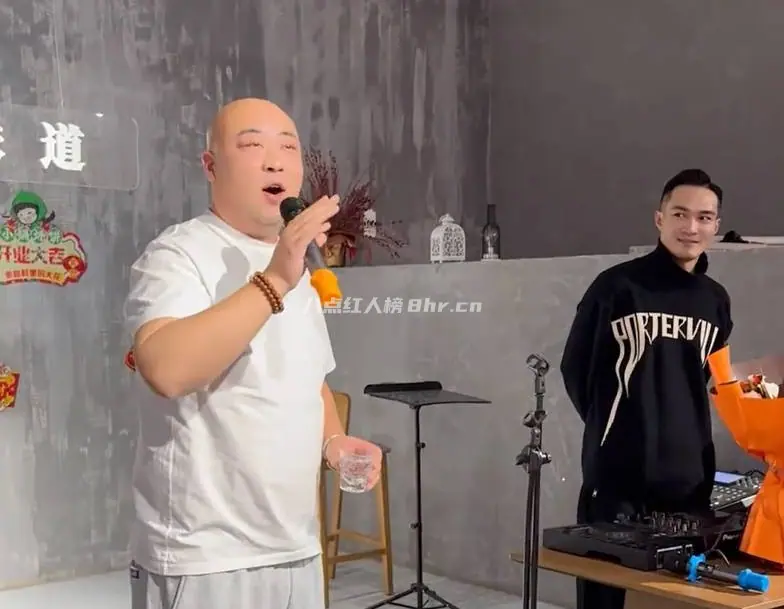 孙明亮和周二胖个人资料简介