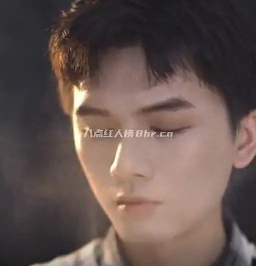 变装博主菜园一只猪个人资料简介