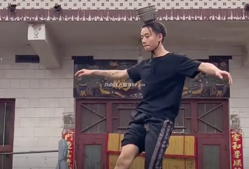 河南豫北跟头王吴上头个人资料简介