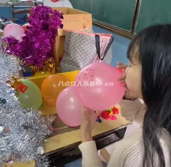 九零后宝藏老师小蔡简介和个人资料