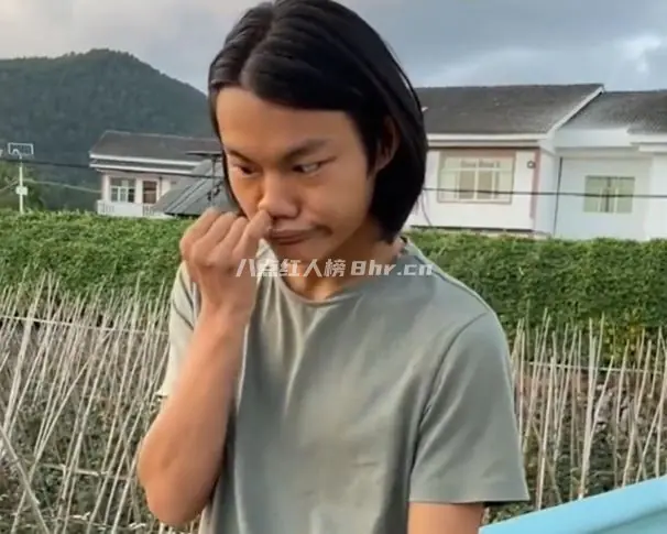 蓝色妖姬皮小浪个人资料和简介