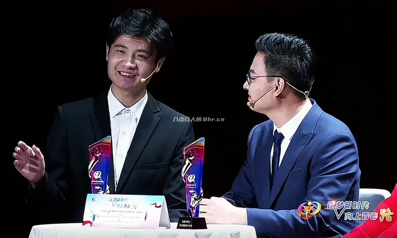 河南小伙微建张亚东个人资料简介