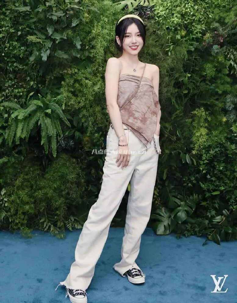 英雄联盟解说Rita小雨桑早期生活照