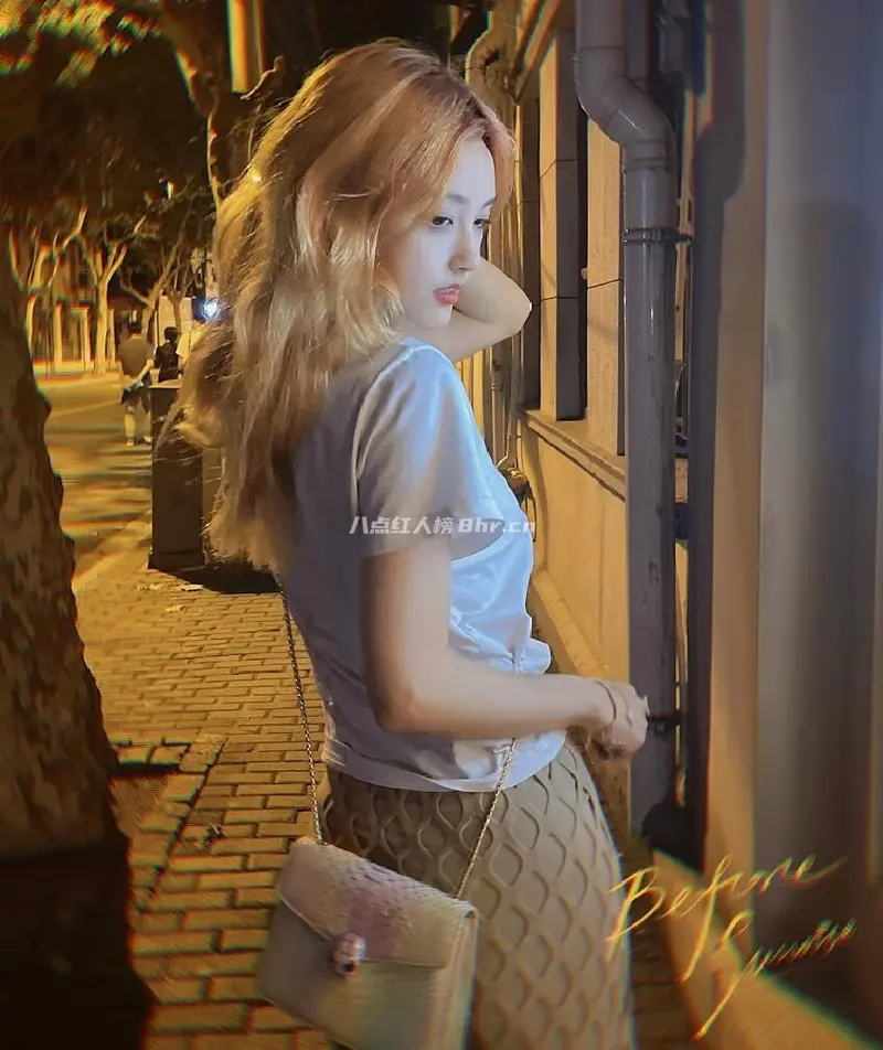 英雄联盟解说Rita小雨桑早期生活照