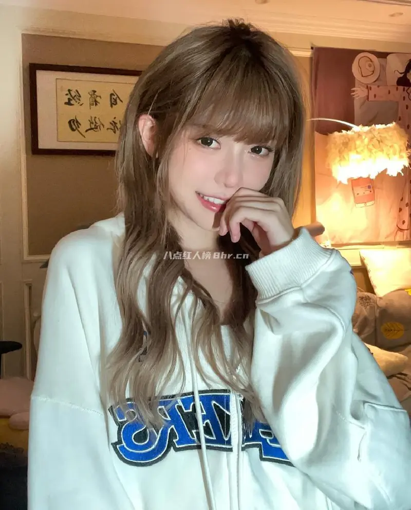 女主播周淑怡生活气质写真照片