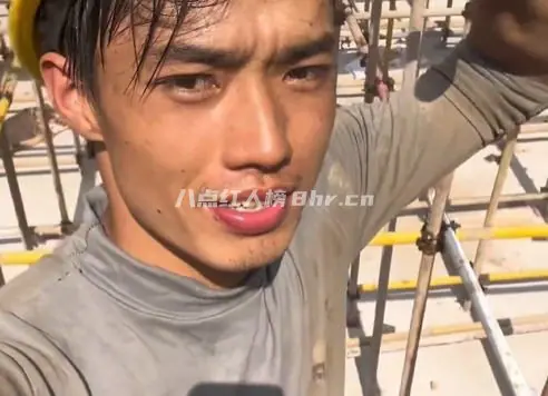 网红小邓在工地个人资料简介