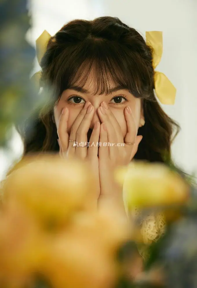 口罩美女一条小团团写真照片