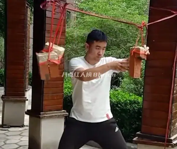 寸拳孤狼个人资料和简介