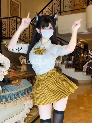 抖音网红蔡萝莉个人资料简介