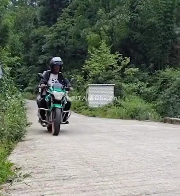 秋名山车神“云南四哥”资料简介