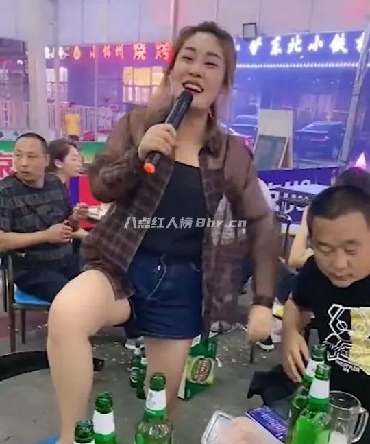 全网最牛的酒桌扛把子歌手大娟子