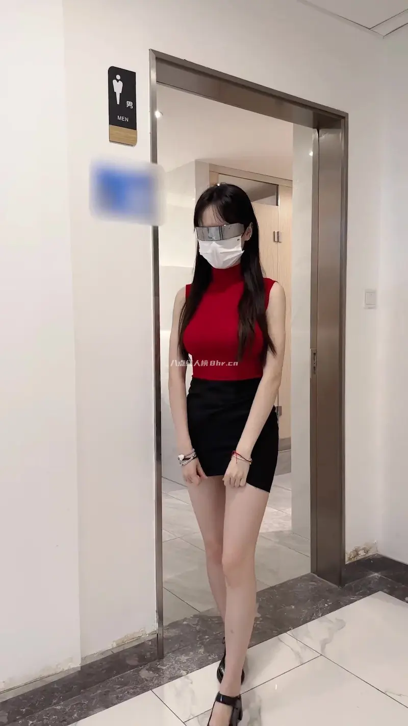 女主播侠客红尘有没有露脸照片