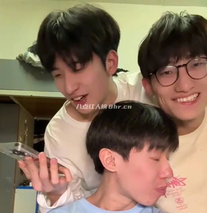 大学生韩小七个人资料简介